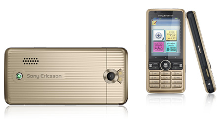 Photo of the Sony Ericsson G700 phone